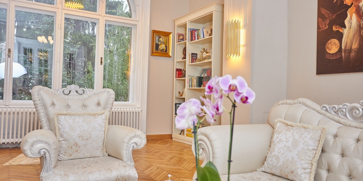 Apartamentul cu picturi în centru orașului Arad