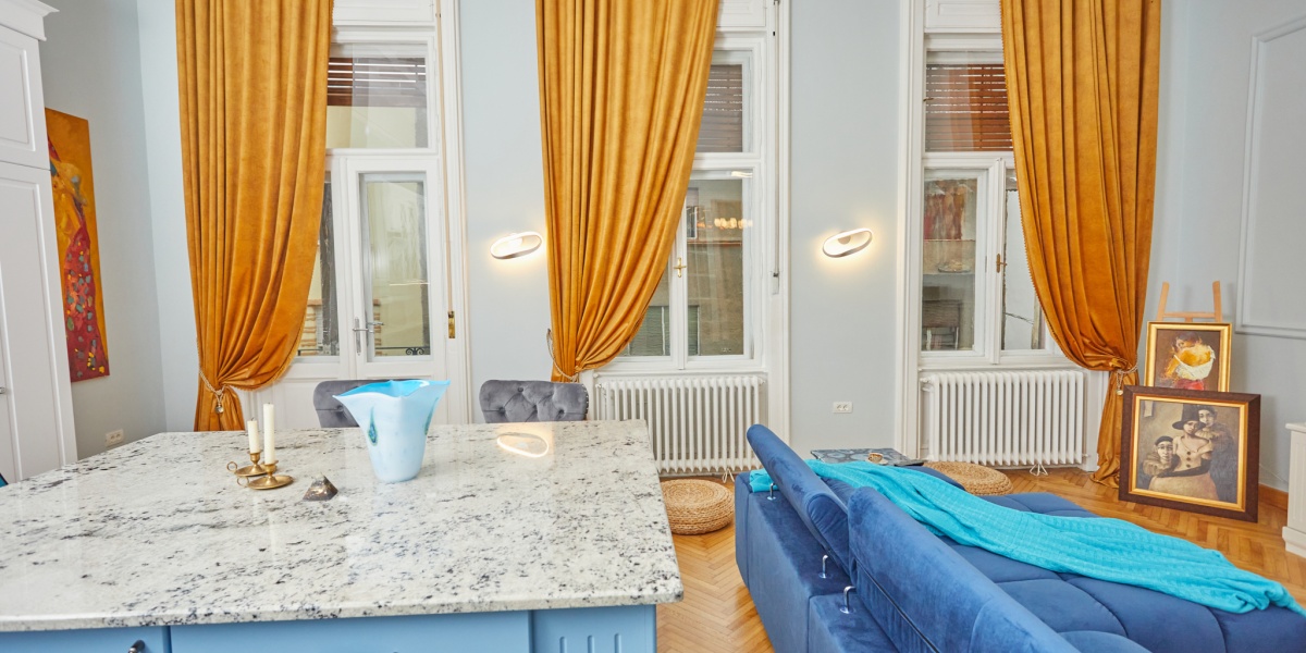Apartamentul cu picturi în centru orașului Arad