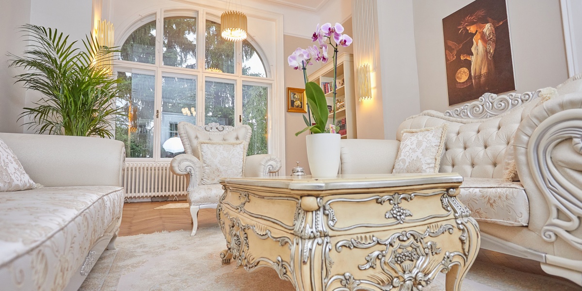 Apartamentul cu picturi în centrul orașului Arad