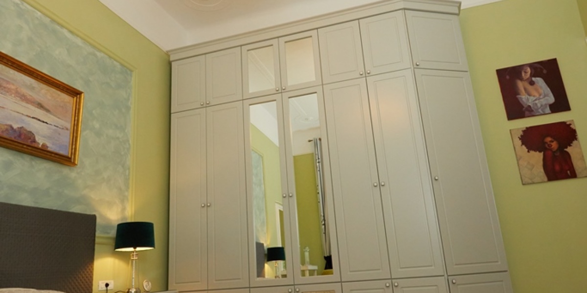 Apartamentul cu picturi în centrul orașului Arad