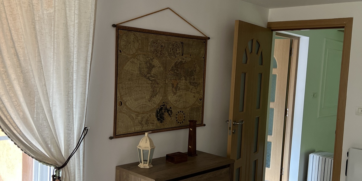 Casă de vacanță cu șemineu în județul Arad