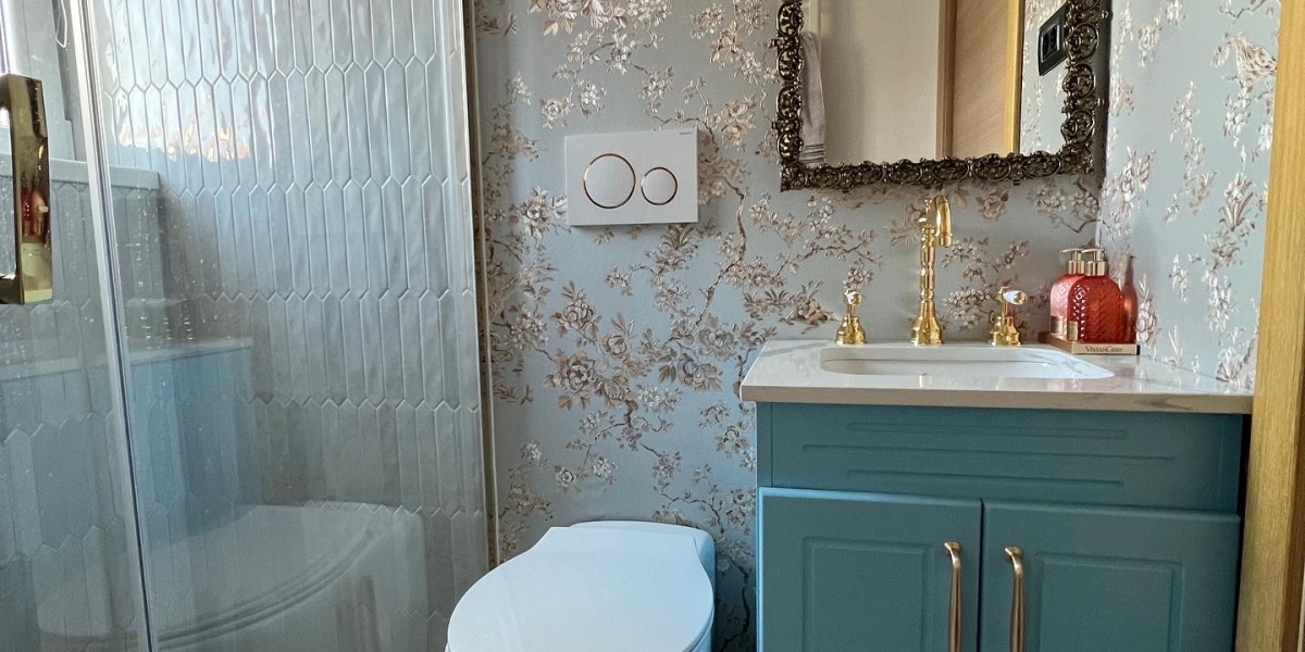 Renovare baie de serviciu 