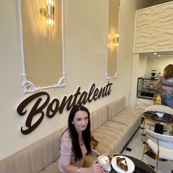 Bontalenti o cafenea cochetă și liniștită în centrul Aradului